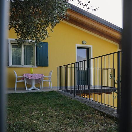 Casa Navla' Appartamenti "Ulivi"- "Fiori" -"Velieri"-"Luna"-"Nido"-"Taverna" Tignale Exterior foto
